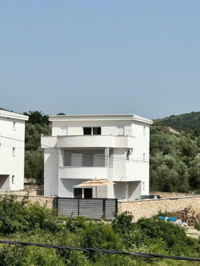 Villa SA